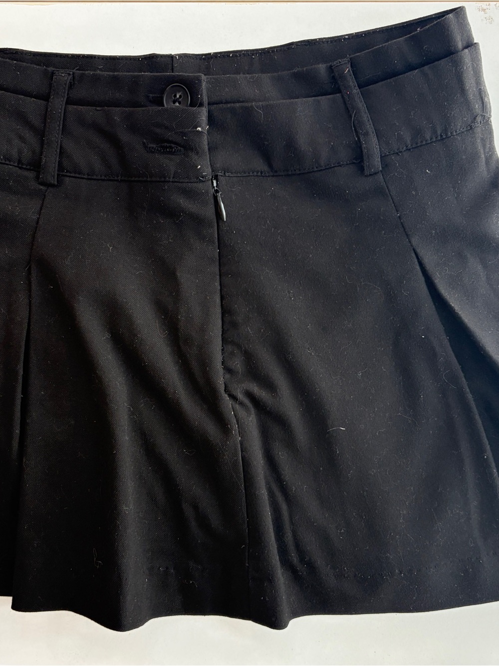 Women’s mini black skirt